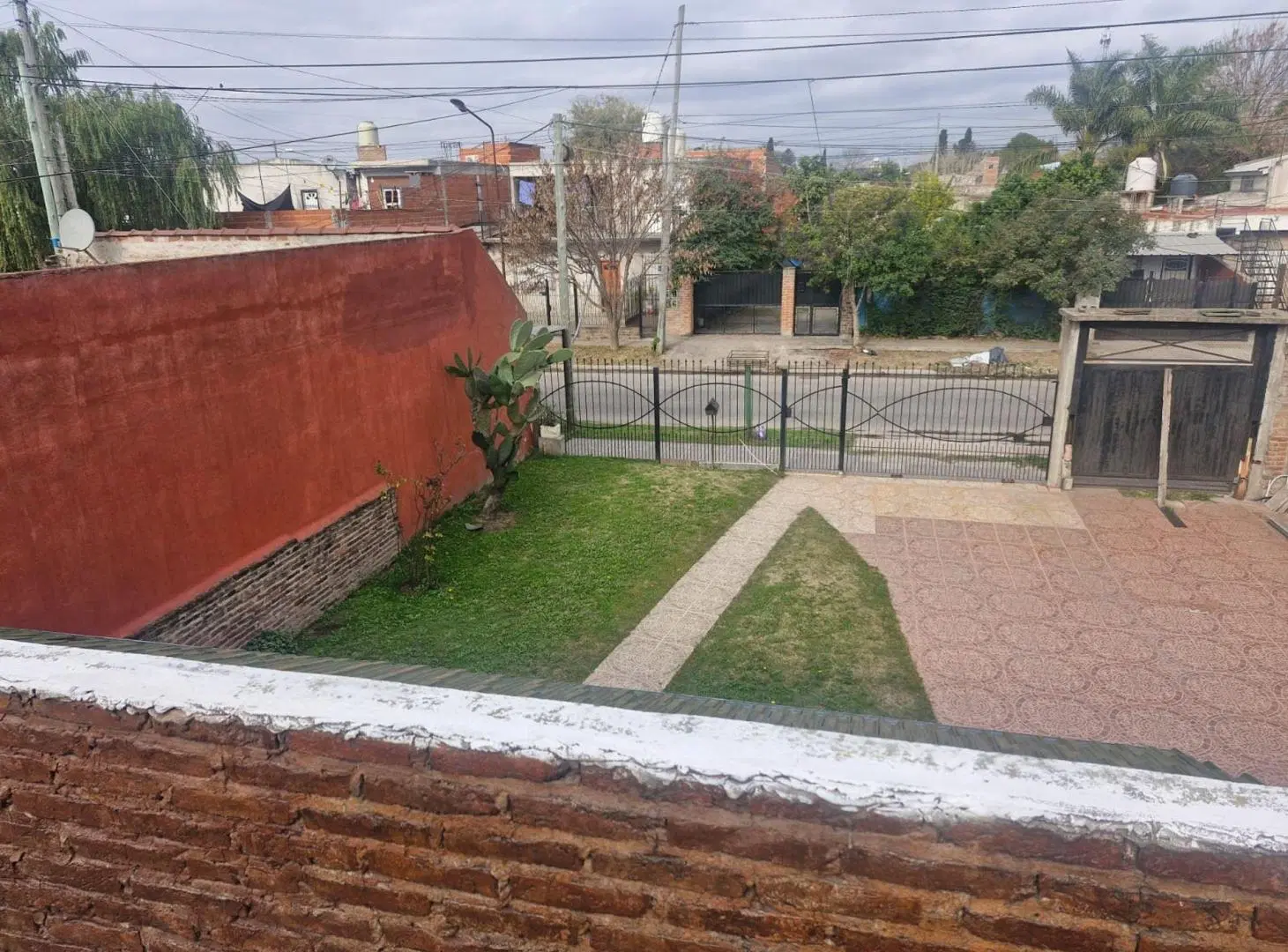 Casa en venta 2 pisos En Gregorio De Laferrere 5