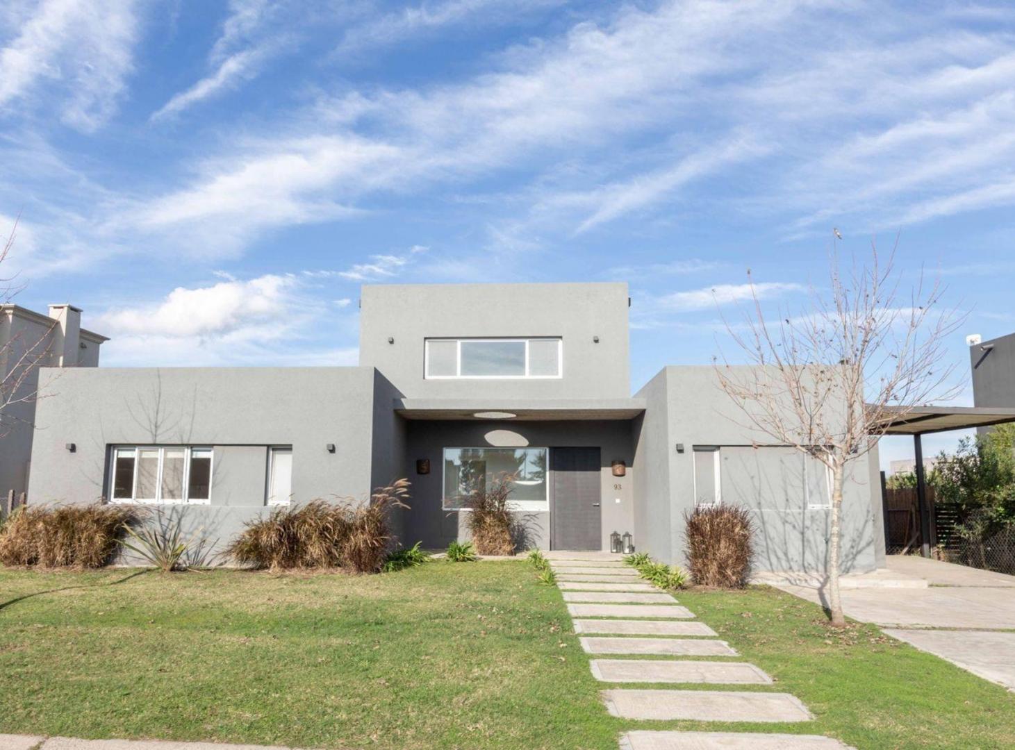 Venta SAN RAFAEL 4 habitaciones + escritorio