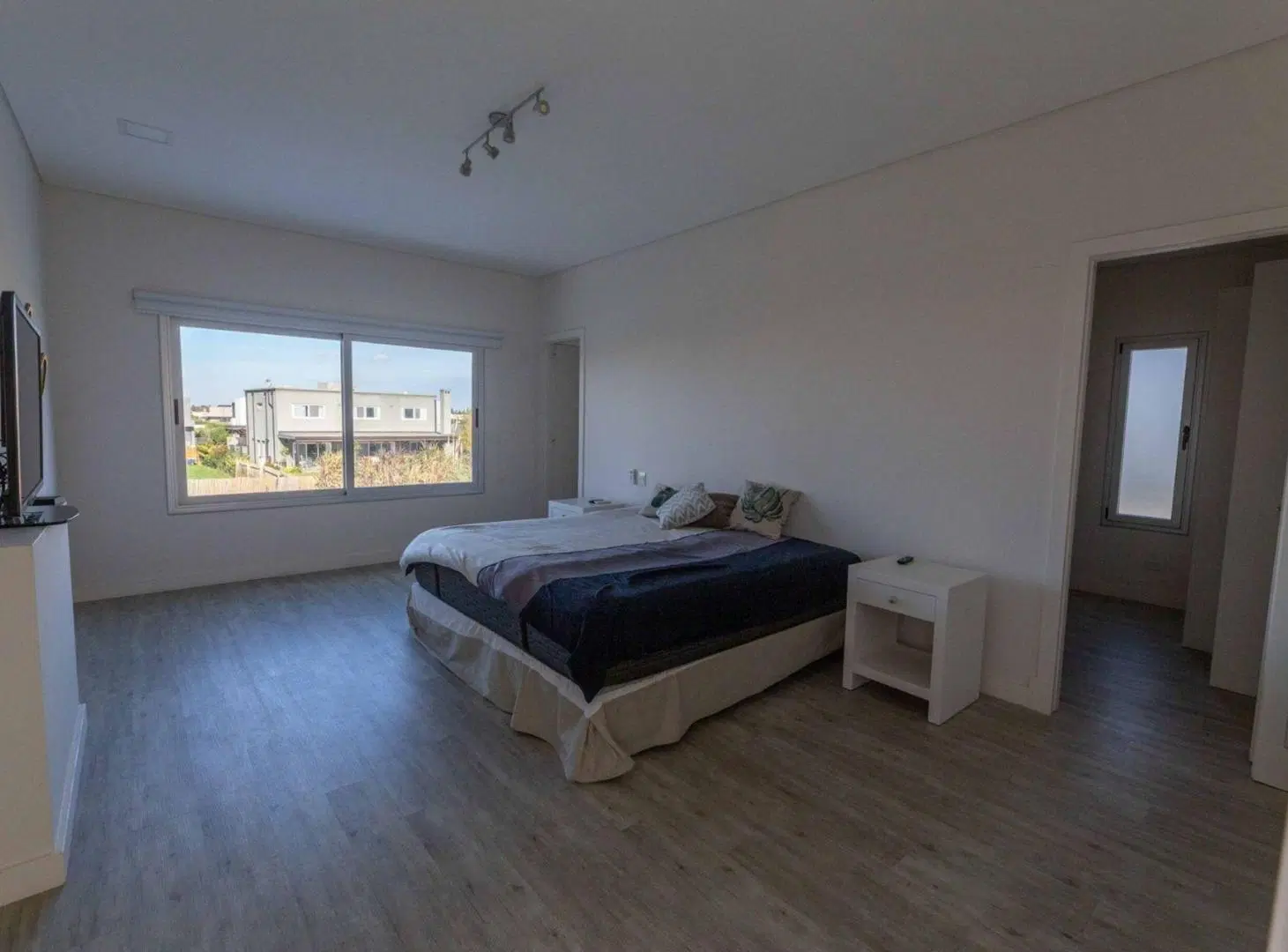 Venta SAN RAFAEL 4 habitaciones + escritorio 3