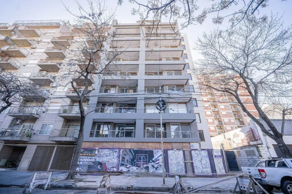 Depto. Alto 2 amb frente V. Pueyrredón a ESTRENAR 4