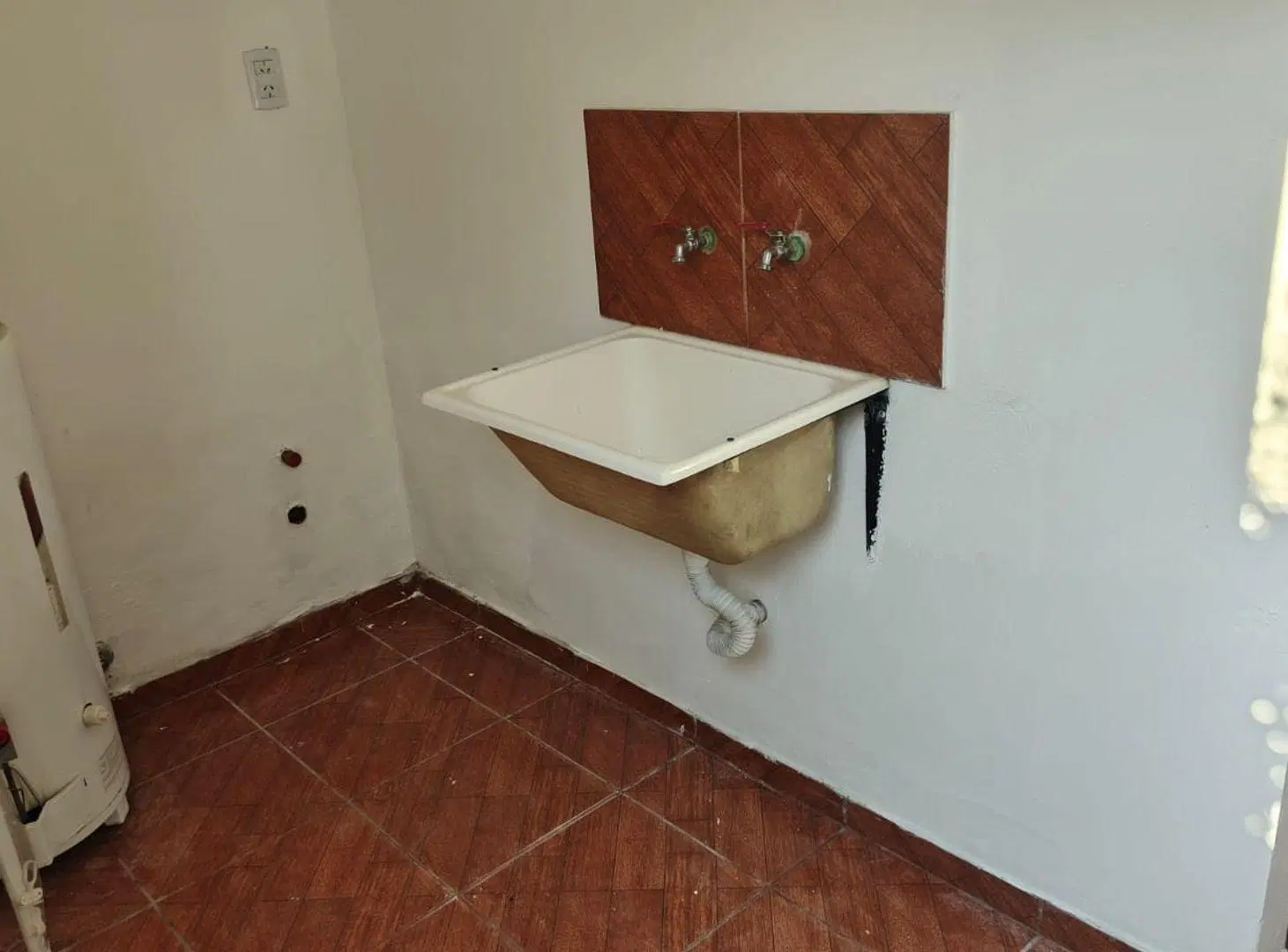 Alquiler Casa 2 Ambientes Jardín y Cochera Pilar 2