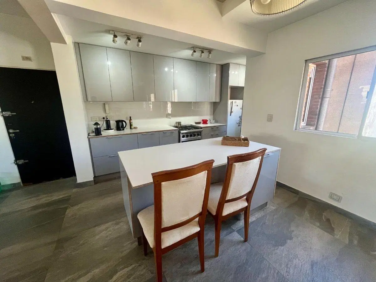 Departamento en venta 4 ambientes en Lanus 2
