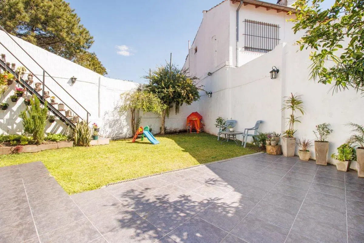 casa venta en Carapachay 5 amb. PERMUTA 4