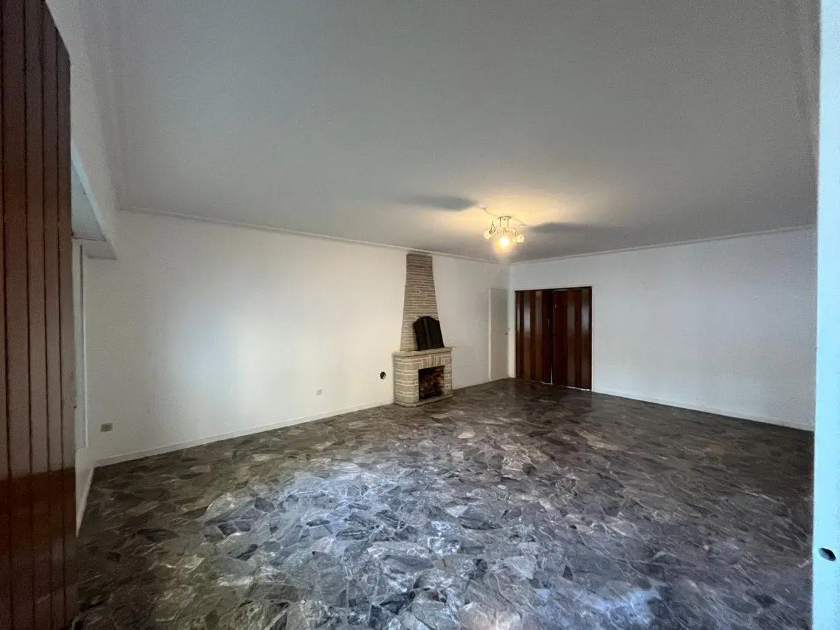 Venta casa en Parque Cisneros  PERMUTA FINANCIA 5