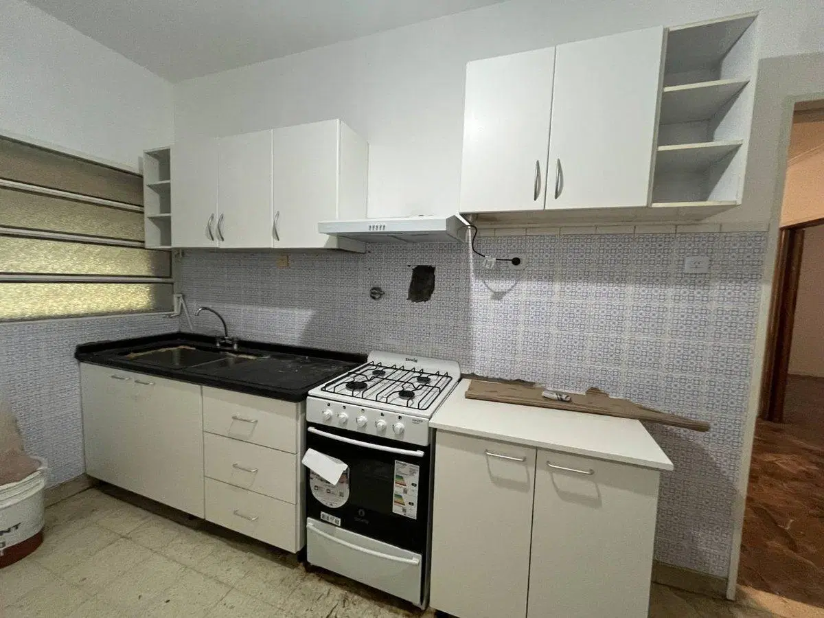 Venta casa en Parque Cisneros  PERMUTA FINANCIA 3
