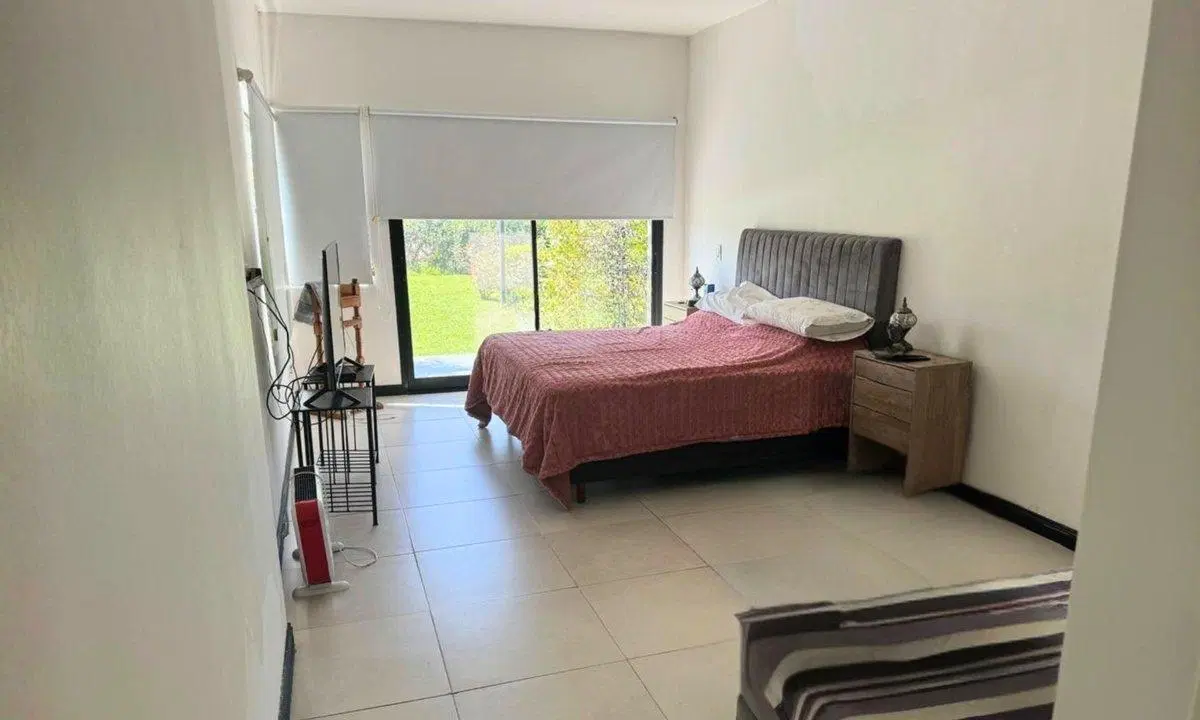 CASA CON PILETA DE 4 AMB EN SAN MATÍAS - ÁREA 3 5