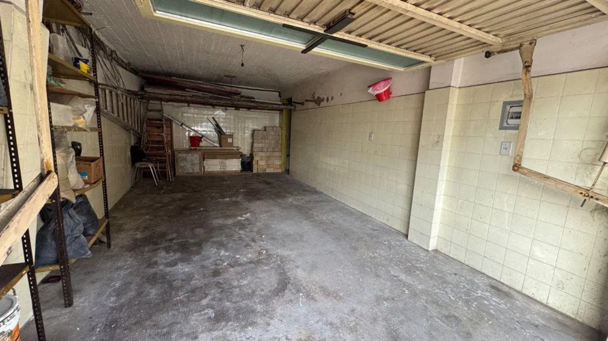 Cochera en Venta en Liniers Privada con Baño 5