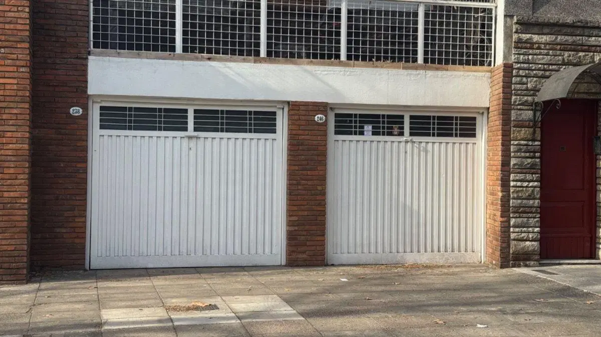 Cochera en Venta en Liniers Privada con Baño 4