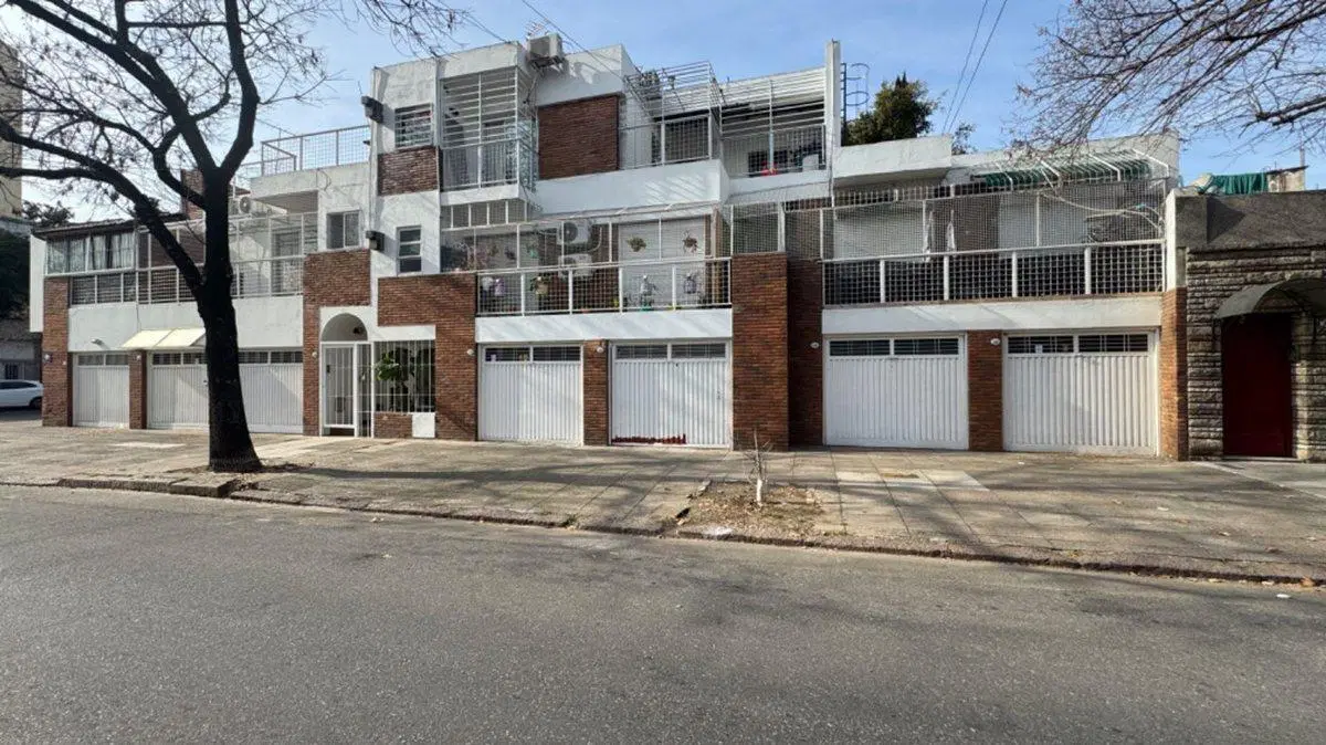 Cochera en Venta en Liniers Privada con Baño 3