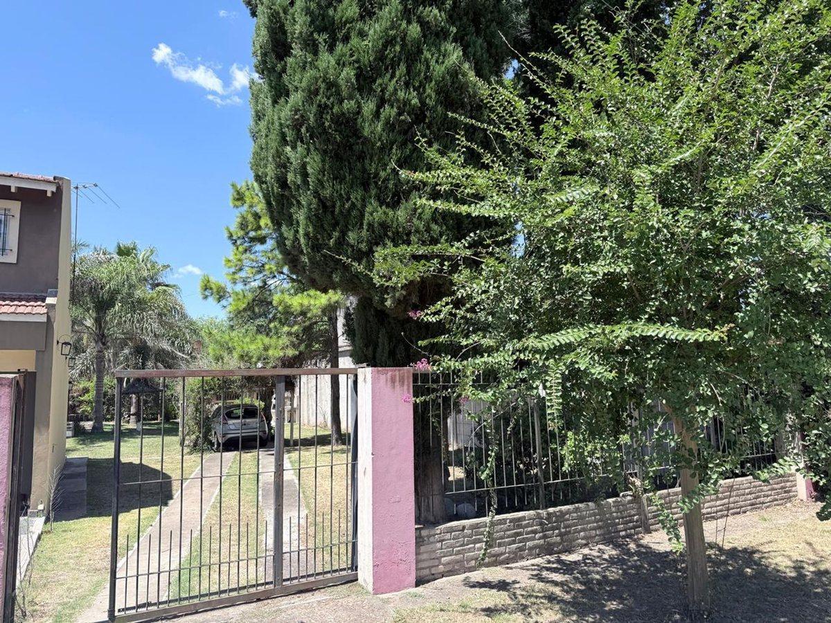 Foto de VENTA CASA 2 AMBIENTES SOBRE TERRENO DE 368 M2, imagen 4