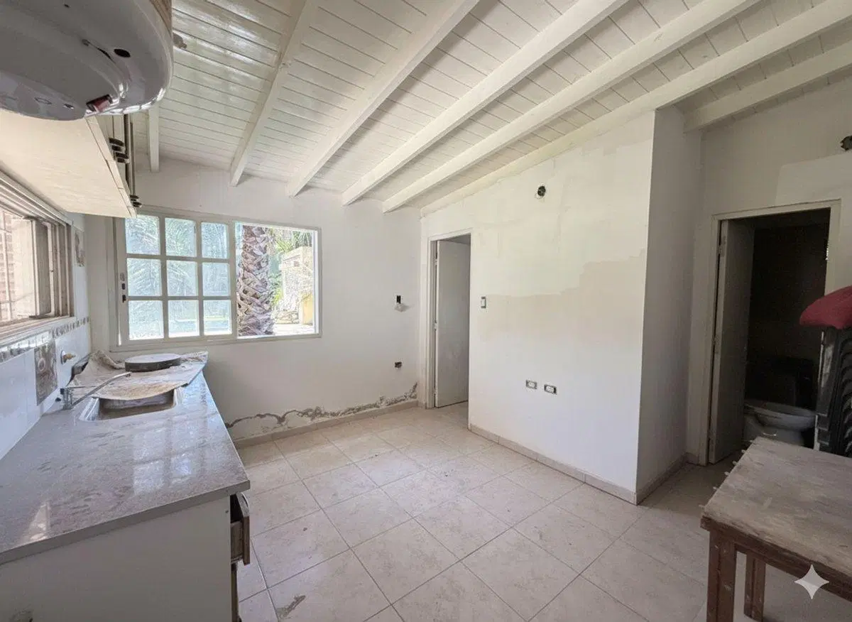 VENTA CASA 2 AMBIENTES SOBRE TERRENO DE 368 M2 2