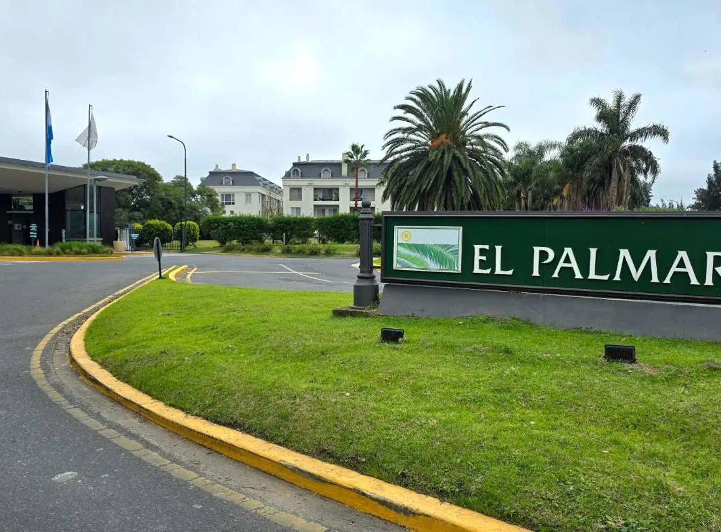 Monoambiente con balcón y parrilla · Nordelta 3