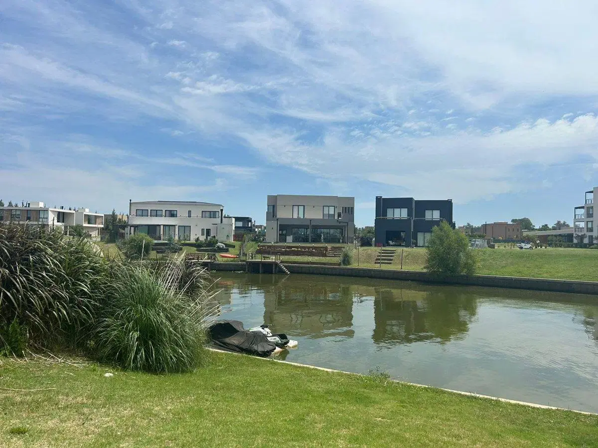 Venta Lote al agua río, Barrio El Canal Villanueva 3