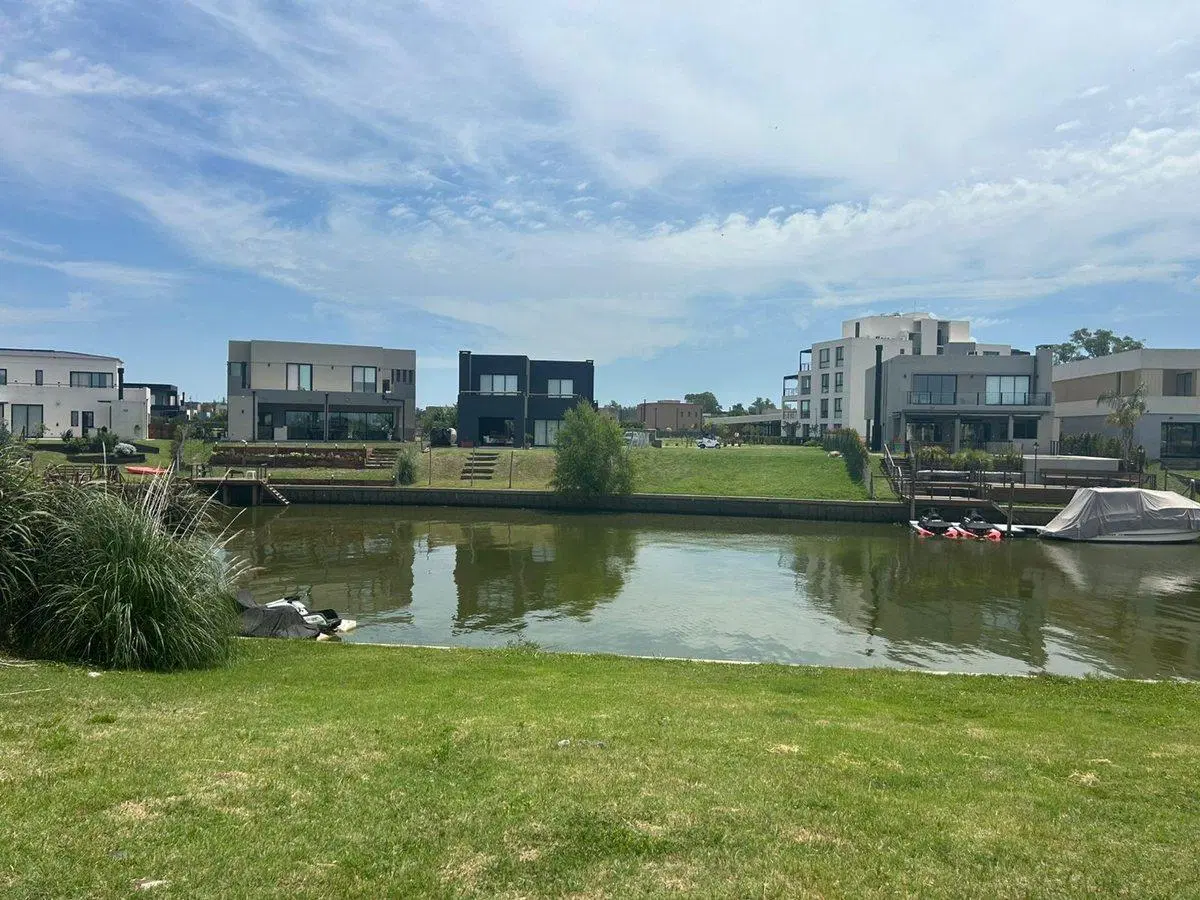Venta Lote al agua río, Barrio El Canal Villanueva 5