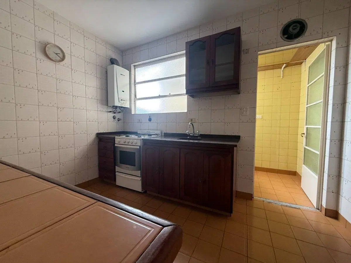 VENTA DEPARTAMENTO 3 AMB AMPLIO EN VICENTE LOPEZ 4