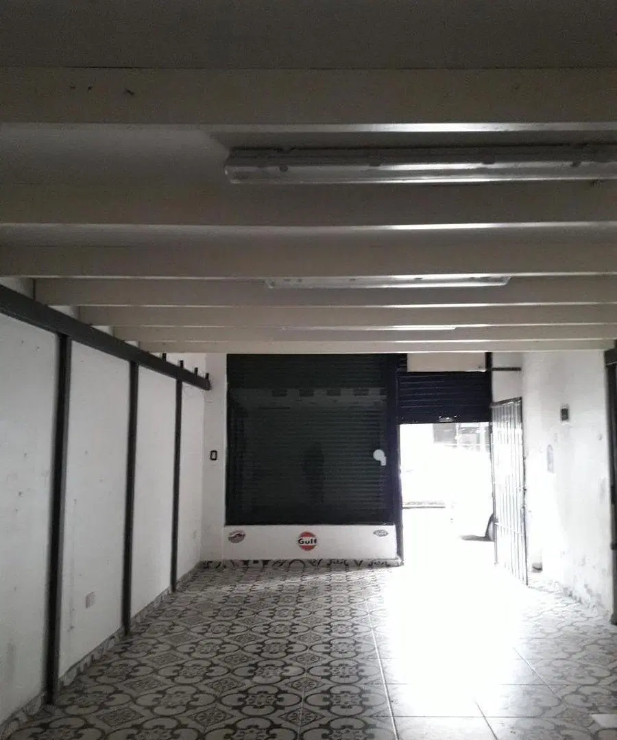 VENTA LOCAL COMERCIAL CON BAÑO PRIVADO 5