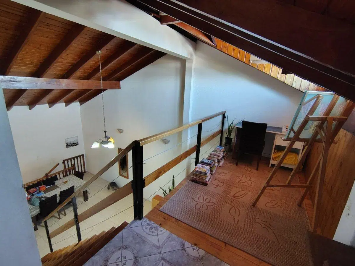 CASA 6 Amb QUINCHO Y TERRAZA P. ALTA - DOS NIVELES 2