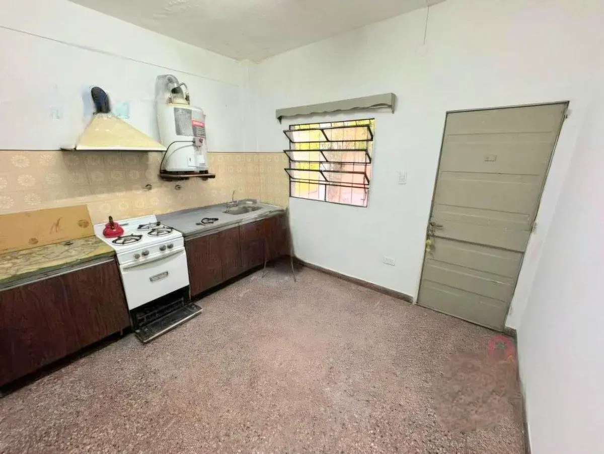 PH en venta 3 amb a reciclar-patio-terraza 5