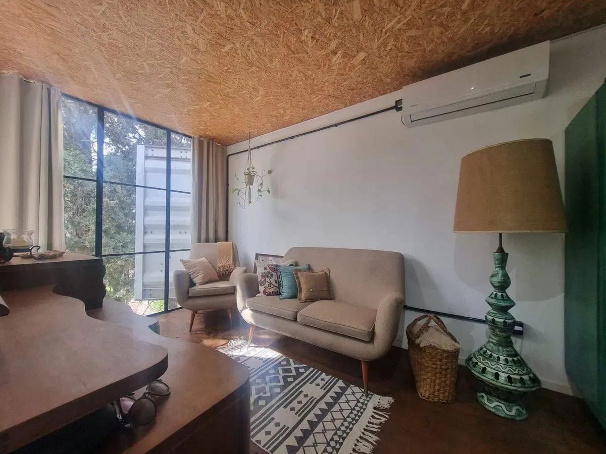 CASA Y DEPARTAMENTOS EN VENTA TORTUGUITAS 4