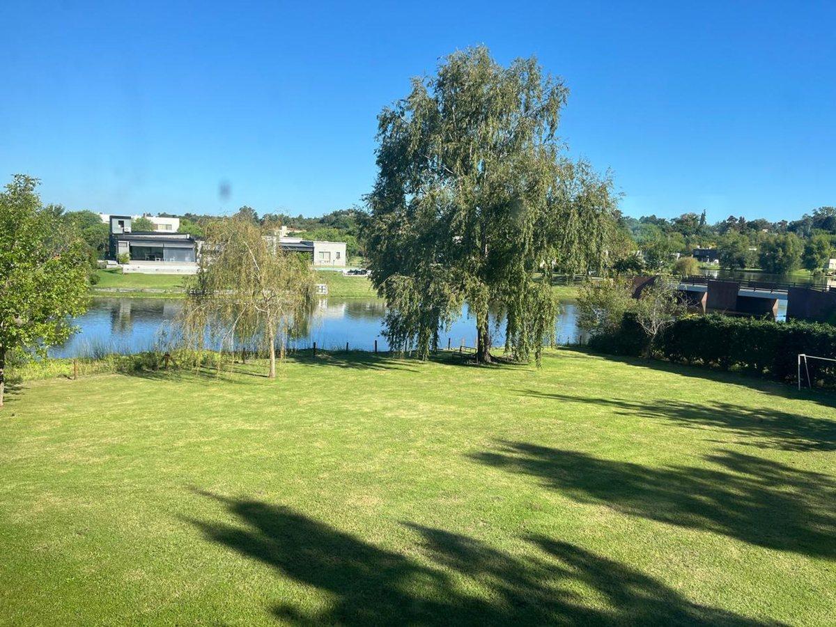 Venta LOTE A LAGUNA Bo. Náutico EL CAZAL Escobar