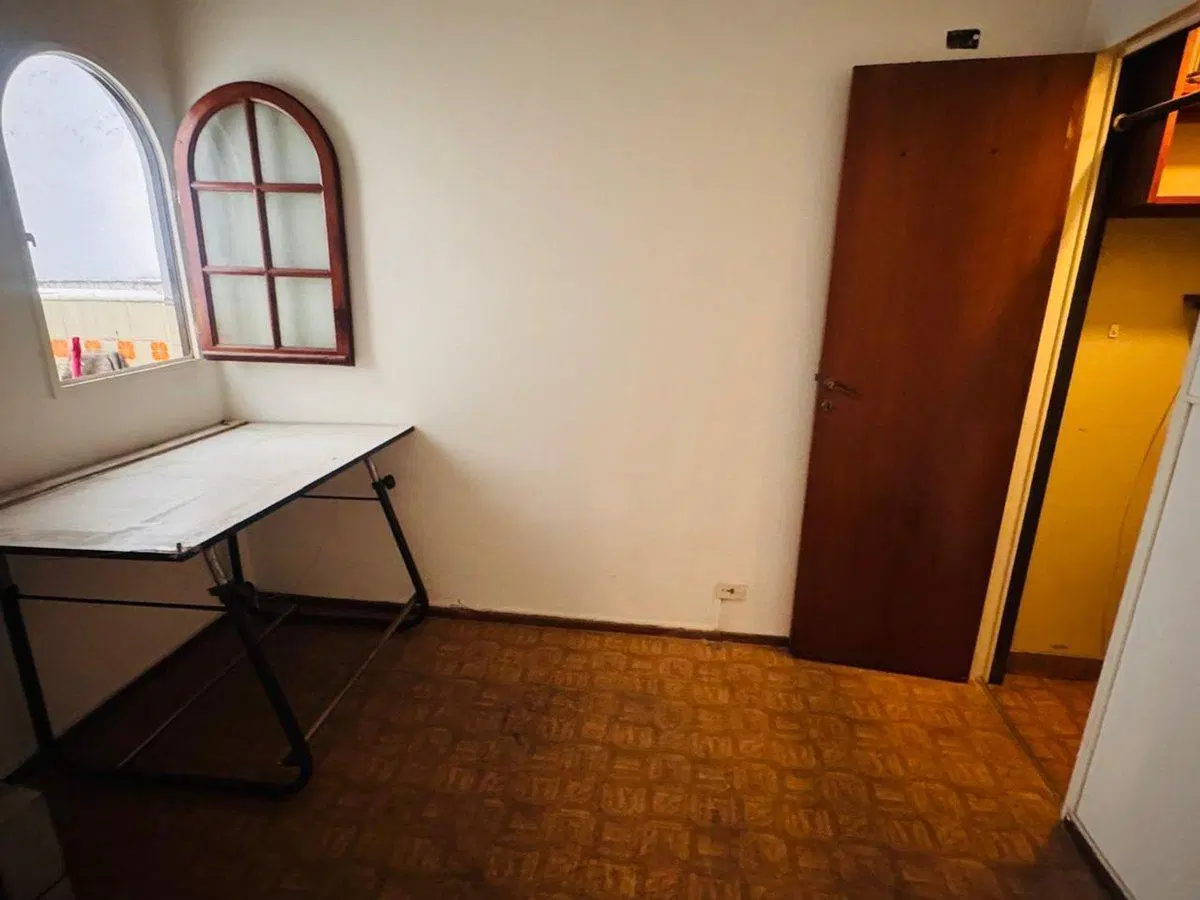 Venta dpto 5 amb, escritorio y balcón en Recoleta 2