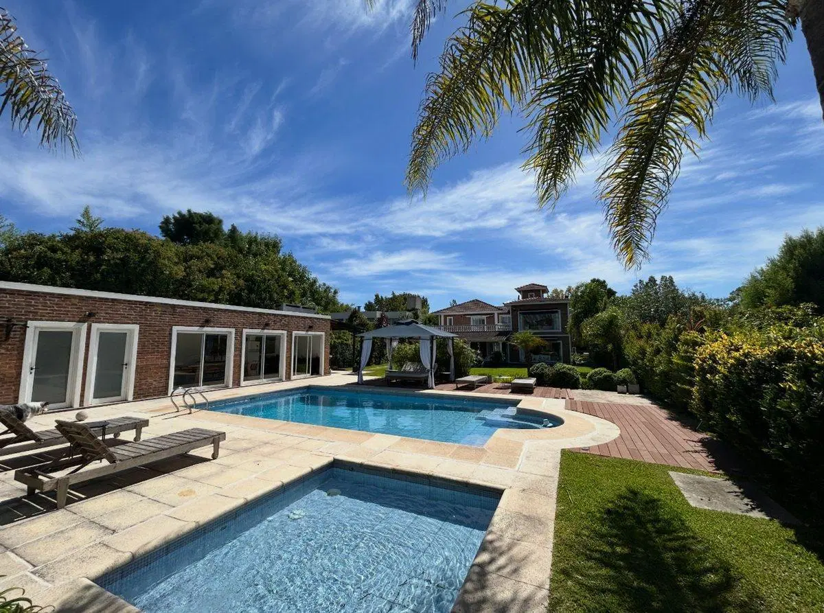 VENTA CASA 6 AMBIENTES CON QUINCHO | Sta M. Tigre 4