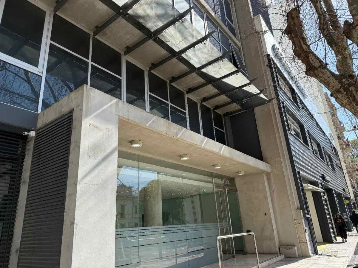 VENTA OFICINA PISO COMPLETO AZOPARDO 451 2
