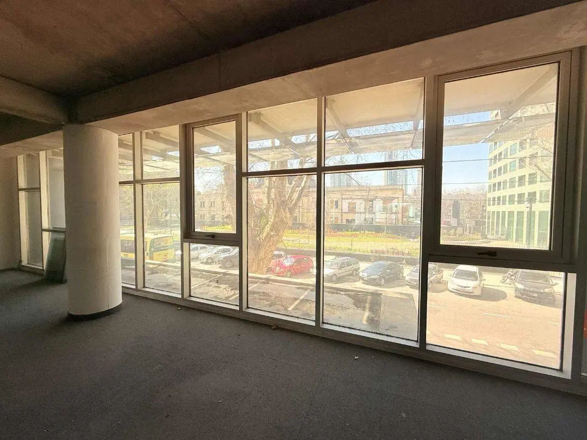 VENTA OFICINA PISO COMPLETO AZOPARDO 451 4