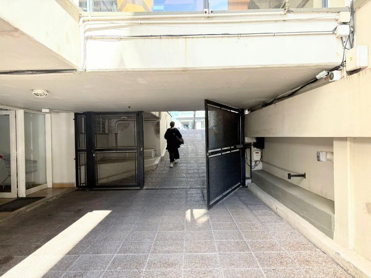 VENTA COCHERA SIMPLE CUBIERTA VICENTE LOPEZ 2