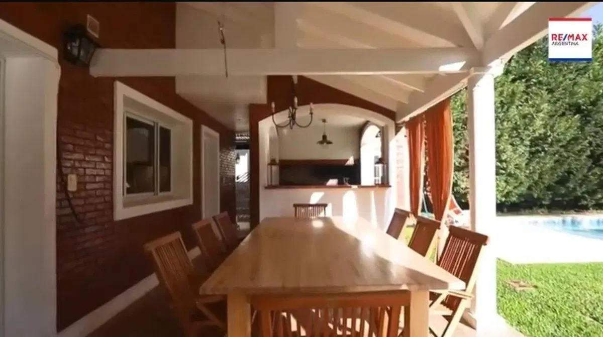 Venta de casa en Bo Septiembre APTA CREDITO 5