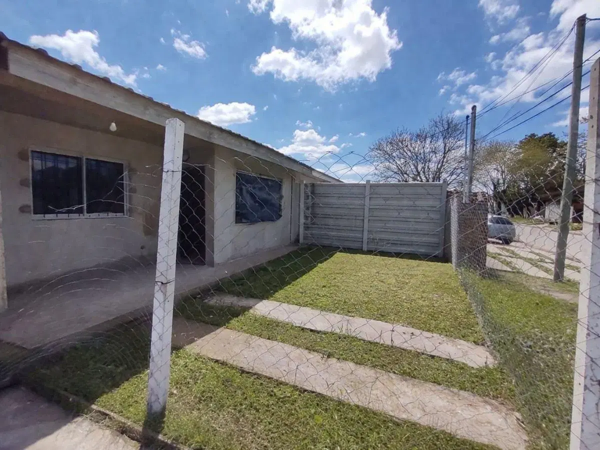 CASA EN VENTA BARRIO CAMPOS VERDES 3 AMBIENTES 5
