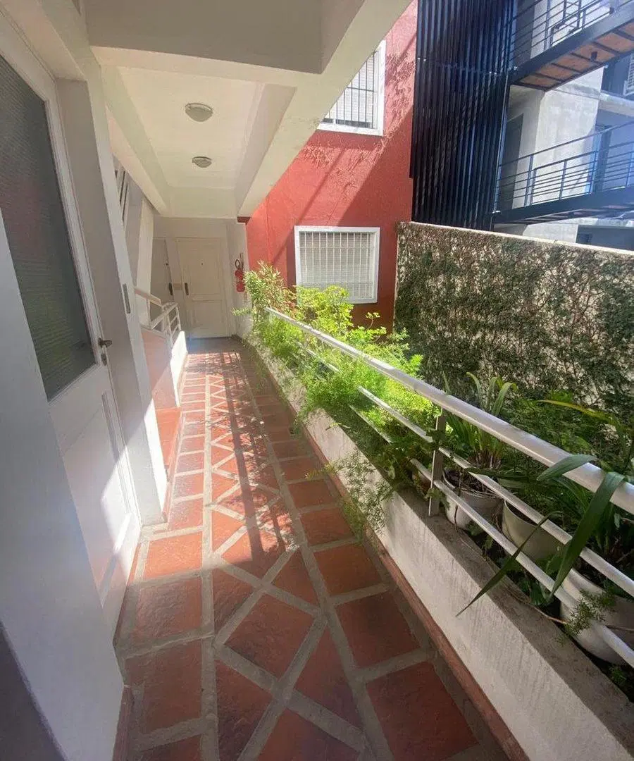VENTA DEPTO. 3 AMBIENTES-SAN ISIDRO-IMPECABLE 2
