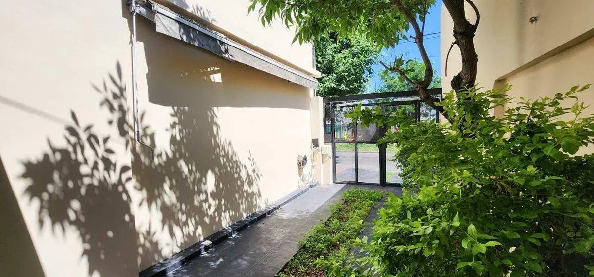 CASA EN VENTA 3 AMBIENTES CON COCHERA RAMOS MEJIA 3