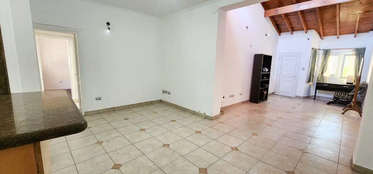 CASA EN VENTA 3 AMBIENTES CON COCHERA RAMOS MEJIA 5