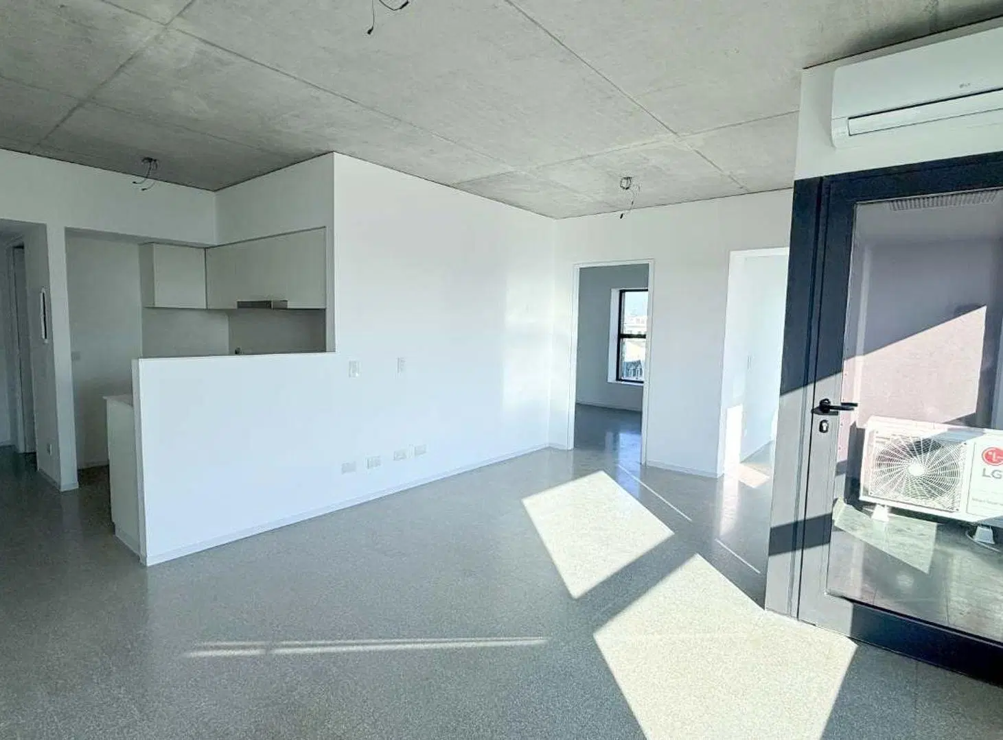 Venta | 2 amb. + escri. c/balcon, Torre Huergo 475 2
