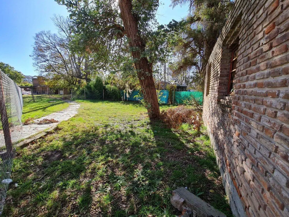 Venta Lote con mejoras en Loma Verde Escobar 5