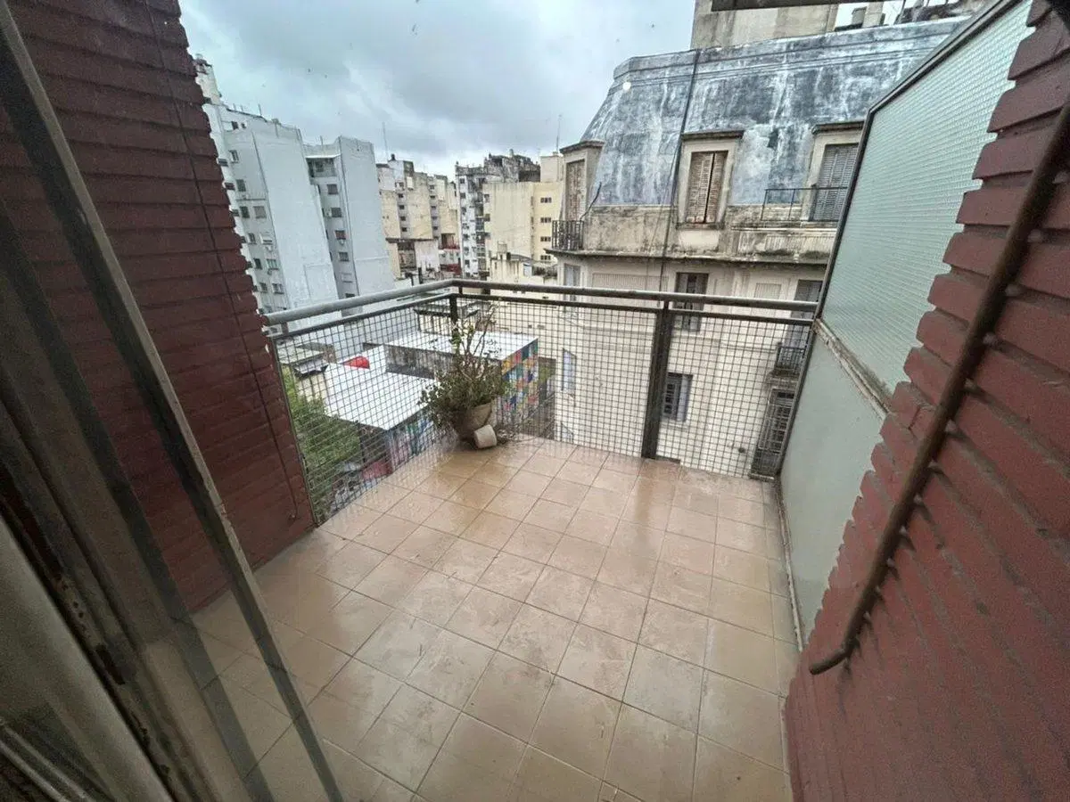 Depto Alquiler Balvanera con Cochera  Balcón 3 Amb 3