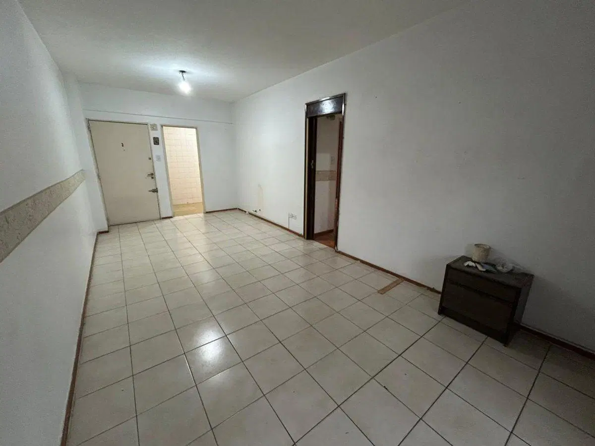 Depto Alquiler Balvanera con Cochera  Balcón 3 Amb 5