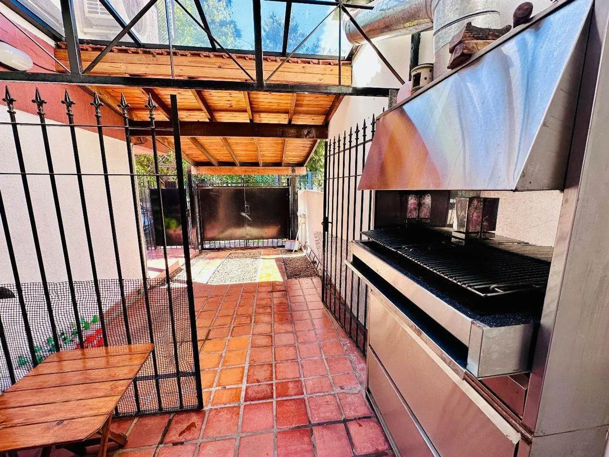 VENTA Casa Triplex Haedo Norte Barrio Guemes 8