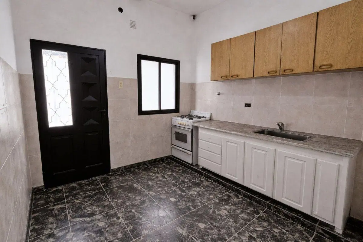 PH EN VENTA EN LANUS ESTE - ACEPTA PERMUTA 2