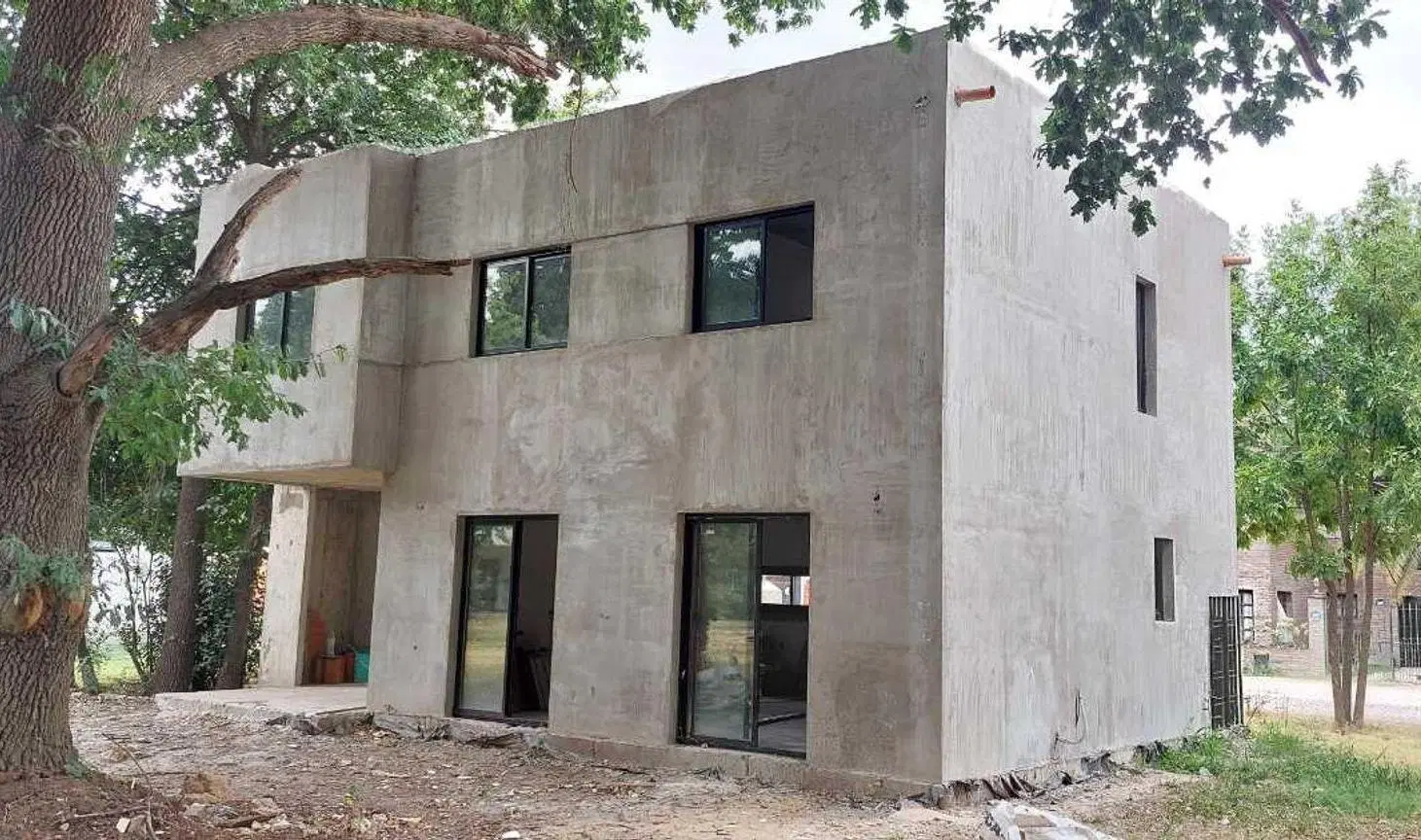 VENTA DE CASA A ESTRENAR EN MATHEU SIN EXPENSAS 2