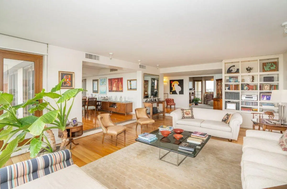 Departamento 6 ambientes, 4 cocheras VISTA AL RIO 5