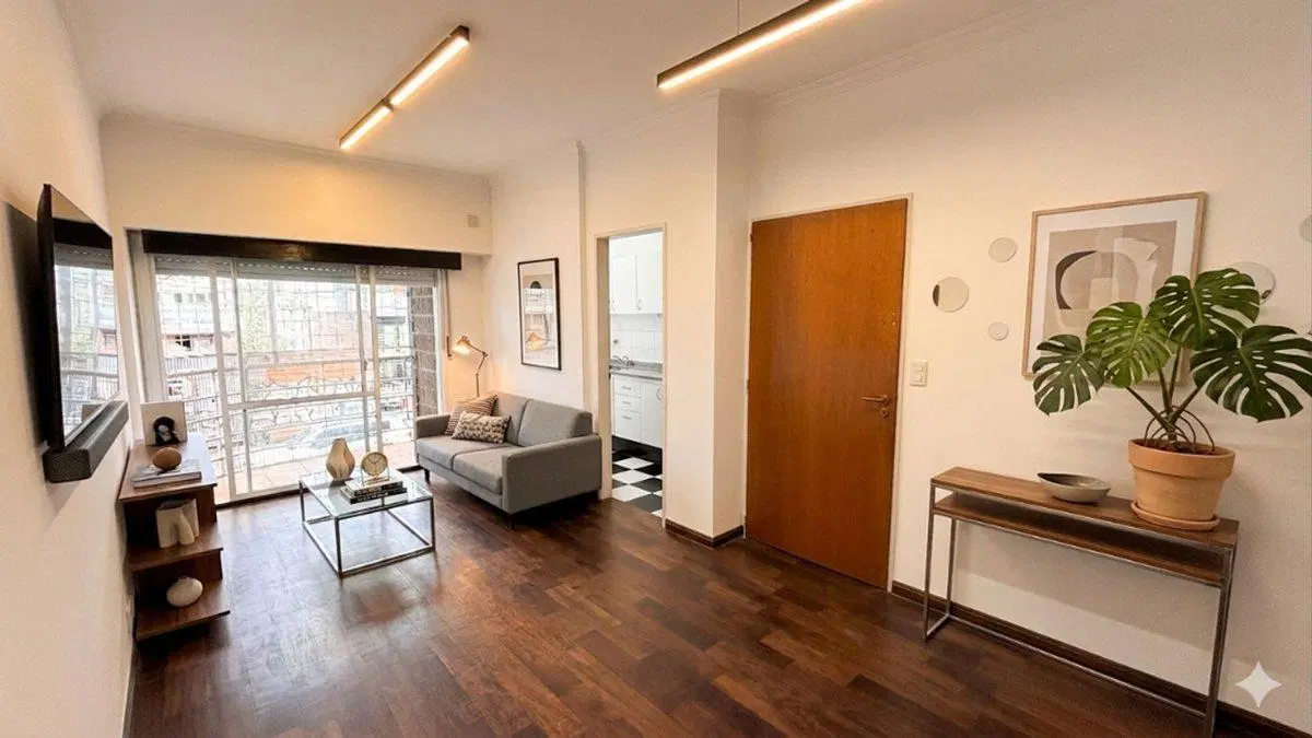VENTA Depto. 2 amb. Frente c/ balcón. San Martín 2