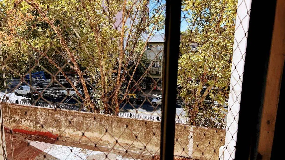 VENTA DOS AMBIENTES LUMINOSOS SOBRE AV SAN MARTIN 3