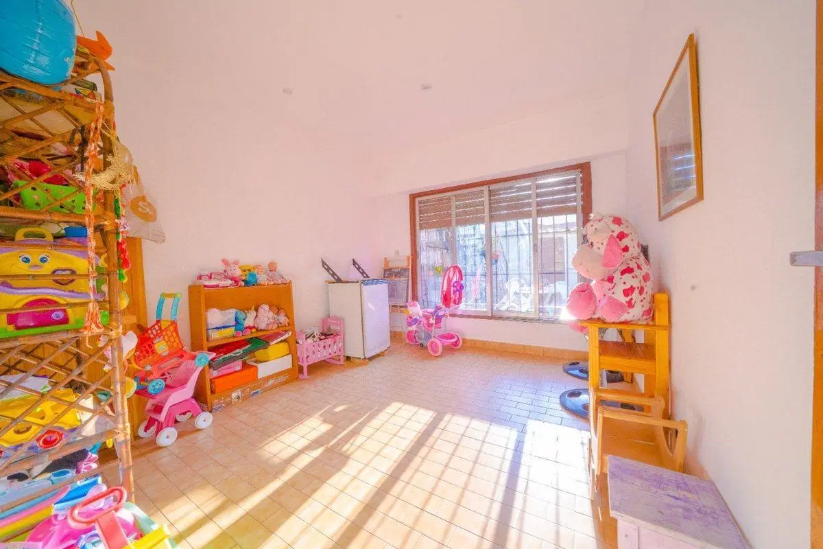 VENTA CASA 5 AMBIENTES VILLA ADELINA 5
