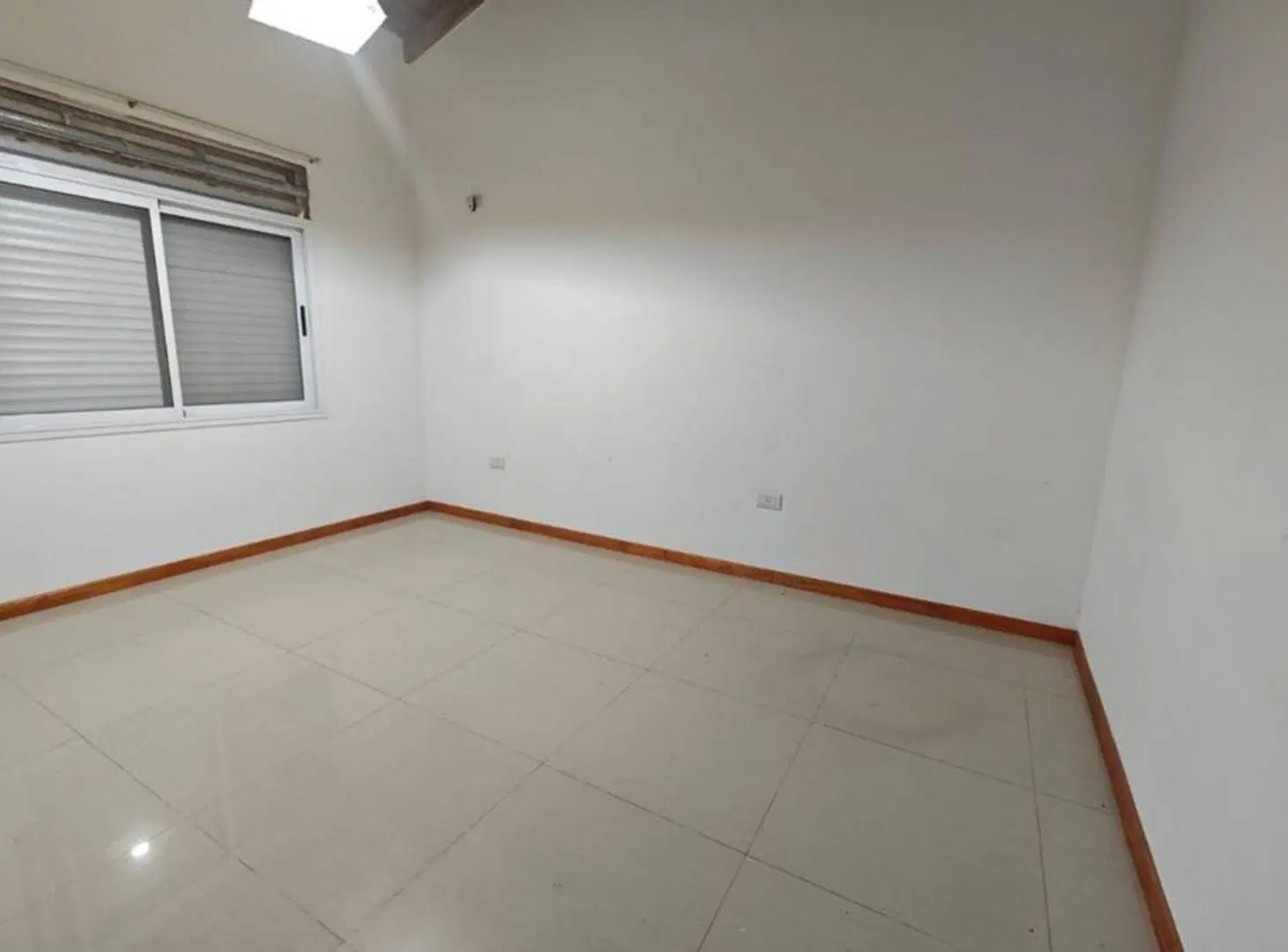 ALQUILER CASA EN FRUTOS GONZALEZ ESCOBAR 5