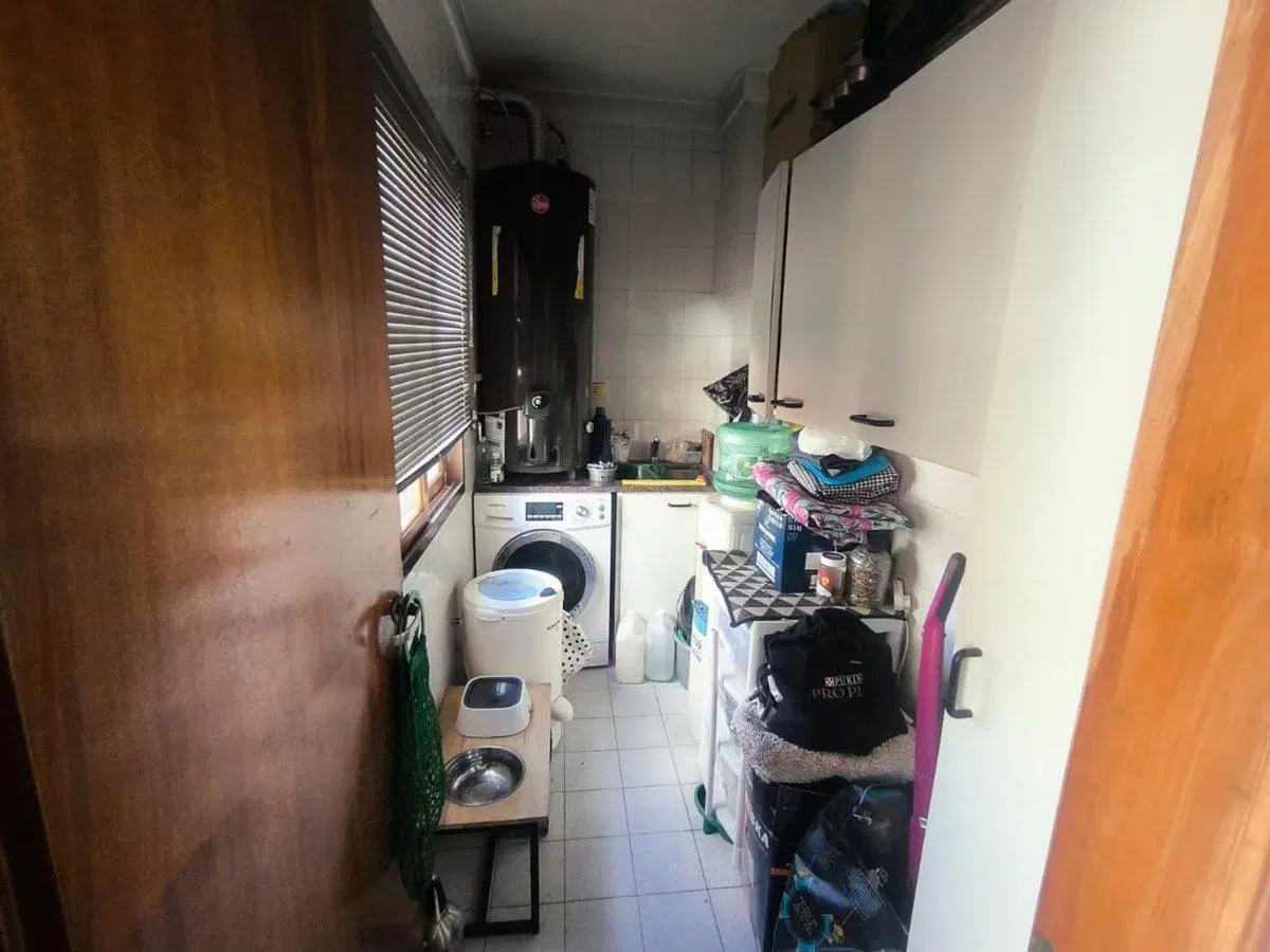 4 Ambientes con cochera, quincho y balcón corrido. 5