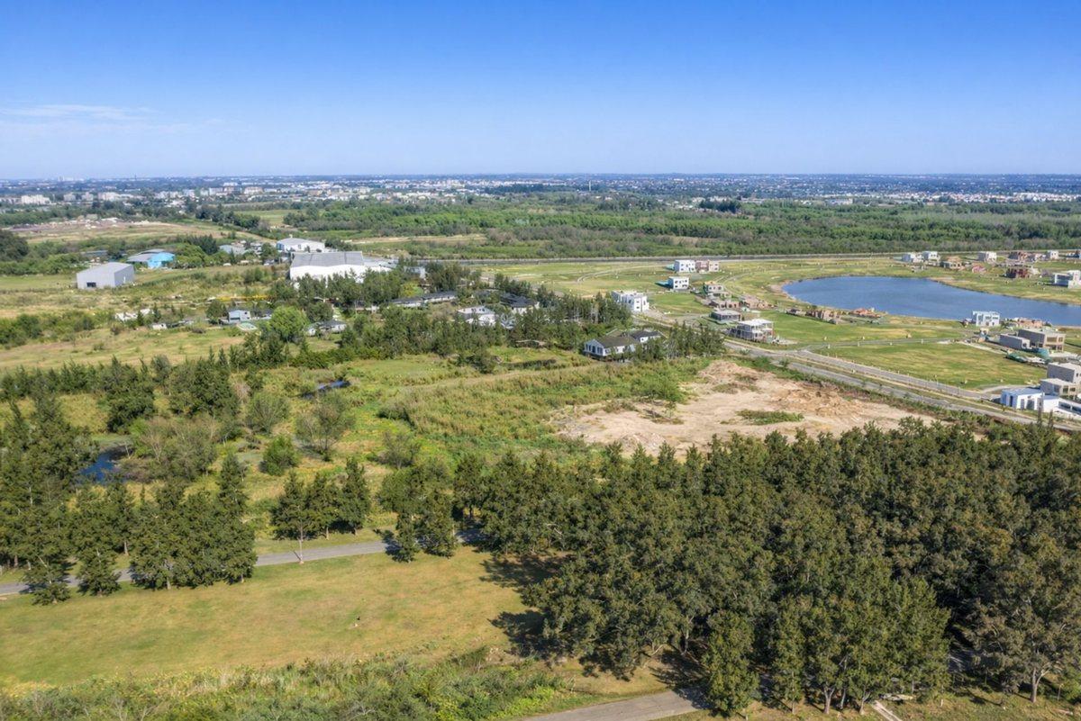 Venta LOTE con proyecto inmobiliario avanzado