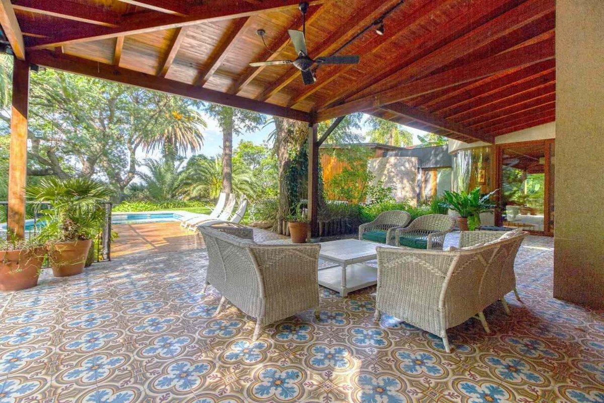 Foto de CASA EN VENTA B° MIRADORES I BECCAR S/LA BARRANCA, imagen 1