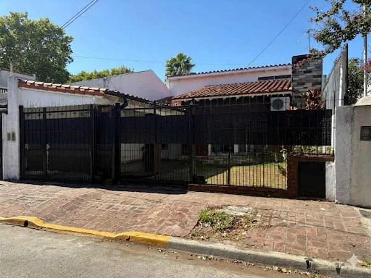 VENTA CASA BOULOGNE 4 AMBIENTES PILETA COCH-JARDIN 2